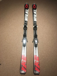 Skis Völkl 166 cm – Excellent Condition