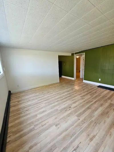 2 bedroom 1 bath apartment