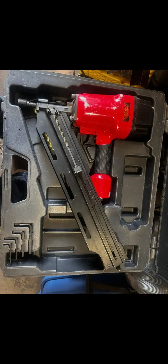 Framing Nailer. 
