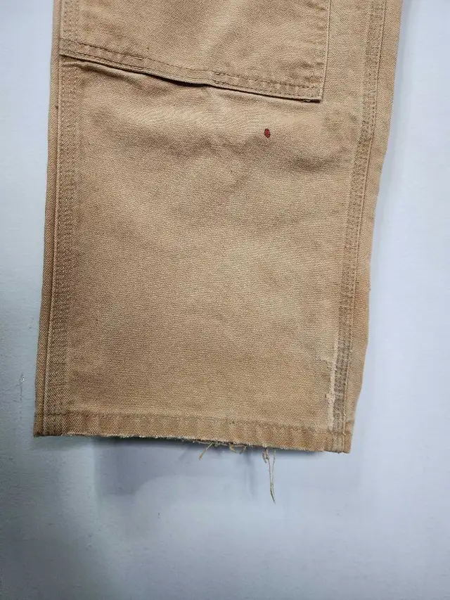 Vintage Mens Carhartt Pants 32x30 in Men's in Hamilton - Image 3