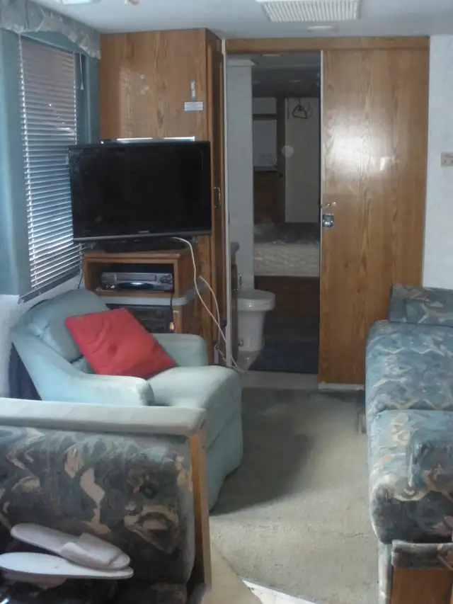 1995 Terry Jubilee 29 Ft. RV Bumper Tow Restoration Project in Travel Trailers & Campers in Kamloops - Image 7
