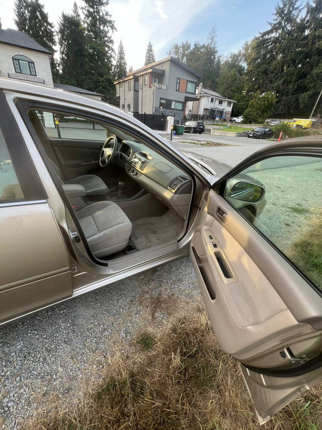 Toyota Camry 2004 in Cars & Trucks in Richmond - Image 4