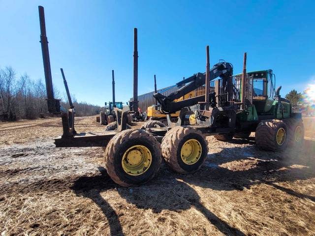 Porteur John-Deere Forwarder 1510E dans Autre  à Victoriaville - Image 3