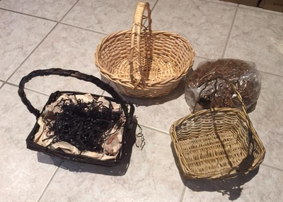 3x Gift Vine Basket This beautiful gift basket Size 10"/10"/12", View more