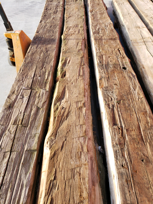 Hand hewn and rough sawn beams in Other in Stratford - Image 8