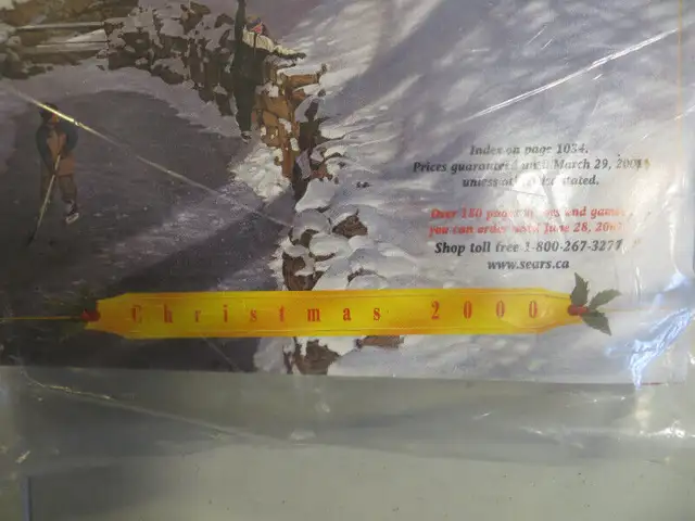 YEAR 2000 NEW SEARS CHRISTMAS WISHBOOK in Arts & Collectibles in Belleville - Image 3