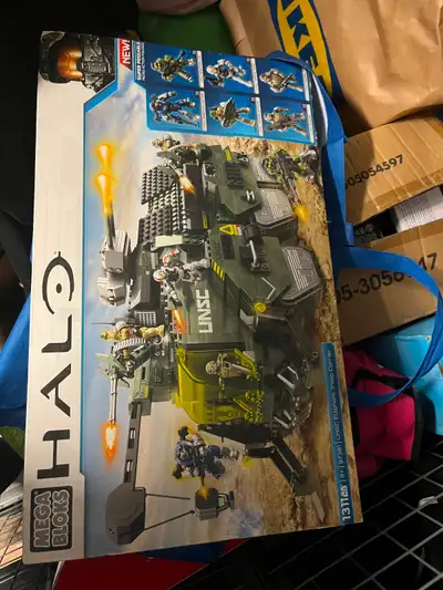 Mega bloks Halo UNSC elephant troop carrier, View more