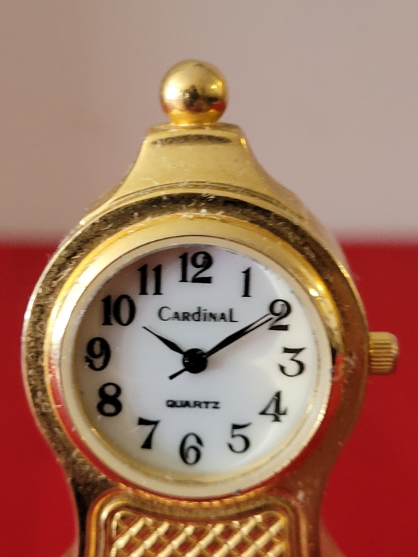 ANTIQUE CARDINAL, MINIATURE BRASS CLOCK!!! Arts & Collectibles