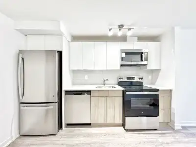 Brand new townhouse Finch/Pharmacy 3 bedroom, all with ensuite bathroom One garage parking