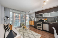 QUEEN WEST CONDO - Steps to Trinity Bellwoods