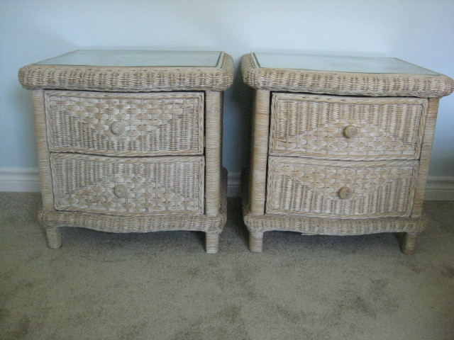 MATCHING 2 DRAWER WICKER NIGHTSTANDS dans Commodes et armoires  à Truro