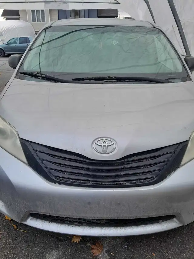 Vente de voiture in Cars & Trucks in West Island - Image 6