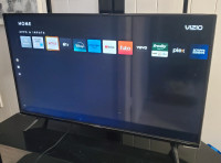 40" VIZIO SMART 4K UHD HDR TV