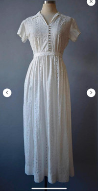 Vintage 1940s white cotton eyelet wedding dress size small