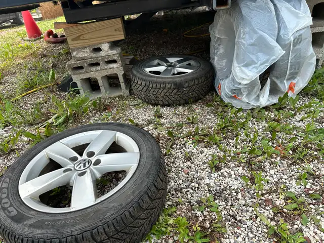 VW rims & tires in Tires & Rims in Thunder Bay - Image 6