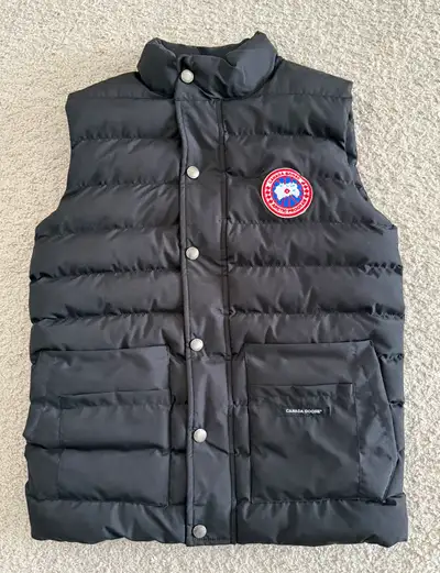 Canada goose vest, View more