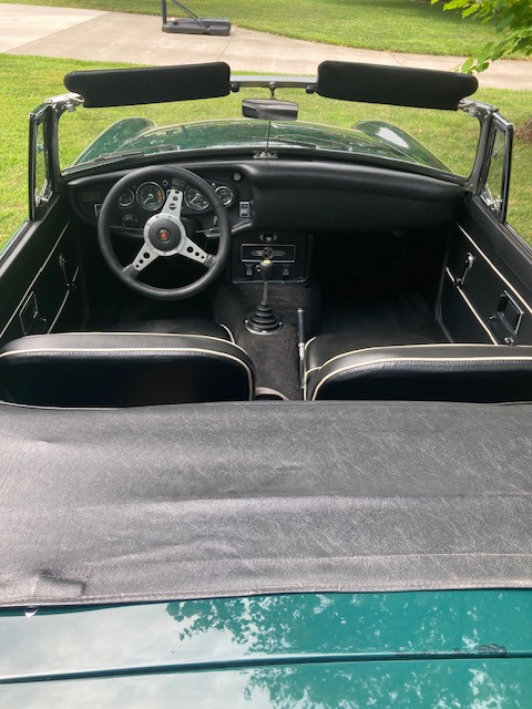 1968 MGB in Classic Cars in Chatham-Kent - Image 3