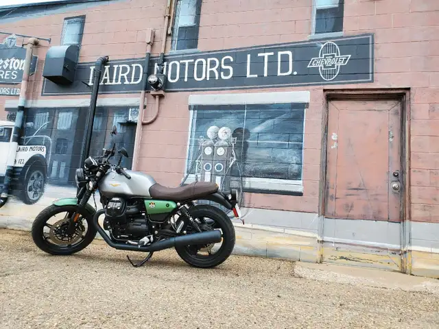 2021 Moto Guzzi in Street, Cruisers & Choppers in Red Deer - Image 2