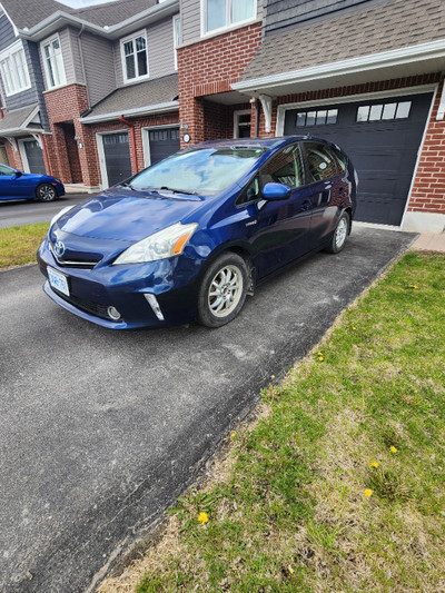 2012 toyota prius V. Amazing on gas!! $12,000. Comes with safety