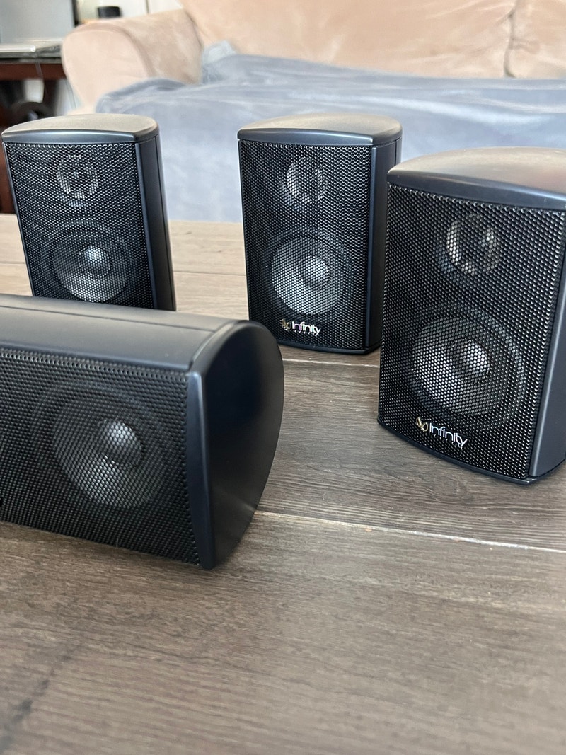 Infinity 5.1 surround sound speaker package and subwoofer Speakers