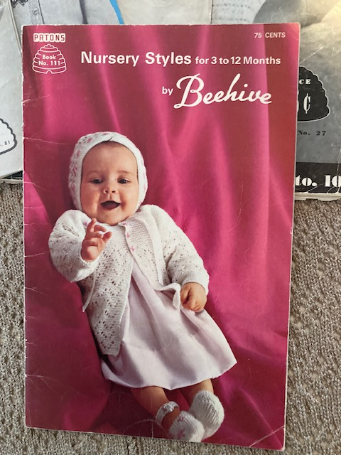 Beehive knit and crochet books in Hobbies & Crafts in Barrie - Image 3
