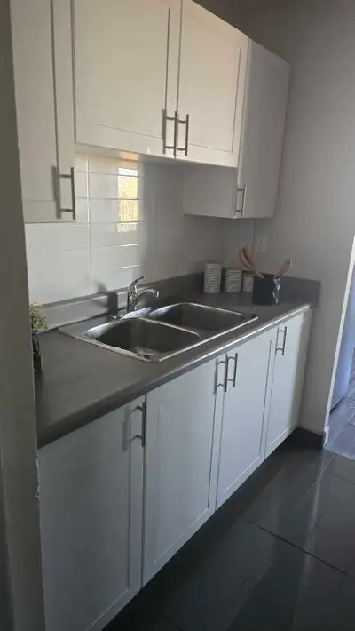 Newly renovated apartment in Brampton looking for Oct 1, 2026. Very Affordable price. Very cool deal...