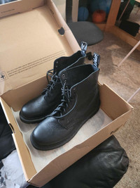 New Dr Martens never worn