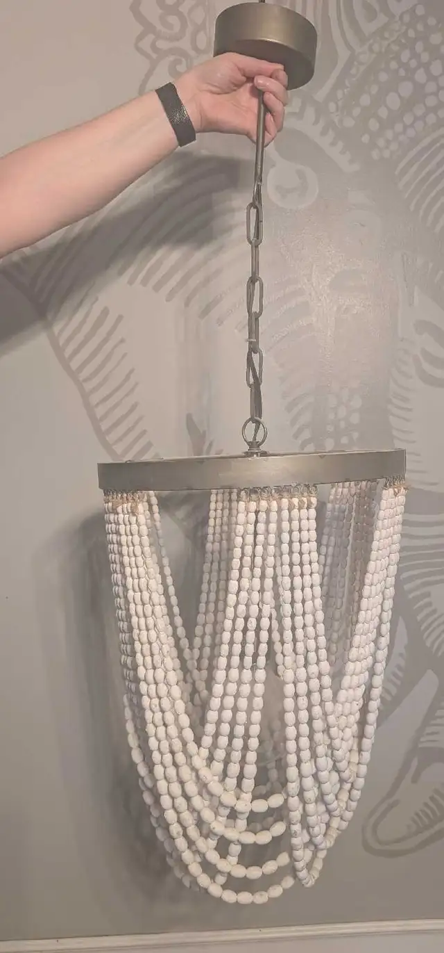 Wooden Beaded Chandelier in Indoor Lighting & Fans in Ottawa - Image 2
