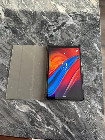 Tablette Lenovo Tab M10 HD avec étui - Très bon état, View more