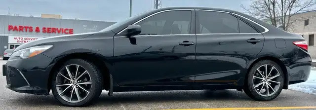 Toyota camry noire XSE 2016 full équipé 127K dans Autos et camions  à Laval/Rive Nord - Image 2