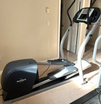 NORDIC TRACK CX 1055 ELLIPTICAL WITH POWER RAMP