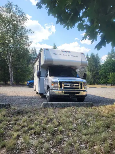 This 2019 Adventurer 23RB Class C motorhome built on a Ford E350 chassis is the perfect companion fo...