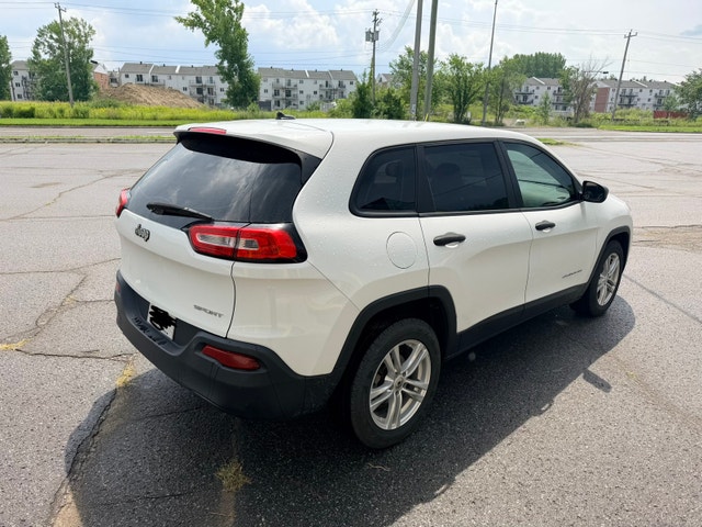 Jeep cherokee 2014 FWD — photo 3