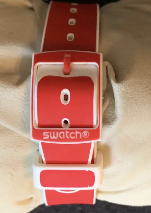 Swatch Montre in Jewellery & Watches in City of Montréal - Image 3