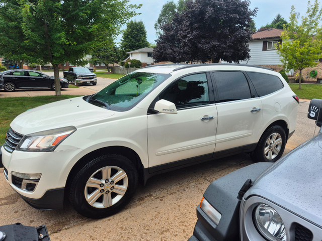 2014 chevy traverse in Cars & Trucks in Leamington