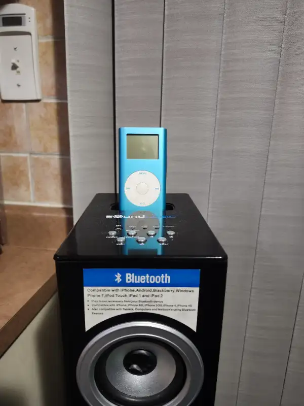 Bluetooth Speaker in Speakers in Mississauga / Peel Region - Image 5