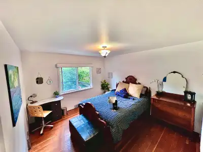 Bright private room in UBC shared house