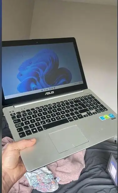 Touchscreen i7 ASUS S551L Windows 11 Office 2024, View more