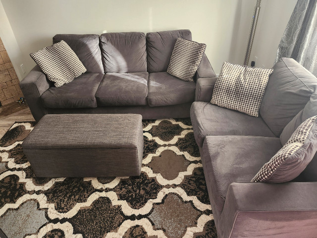 Sofa set in Couches & Futons in Ottawa