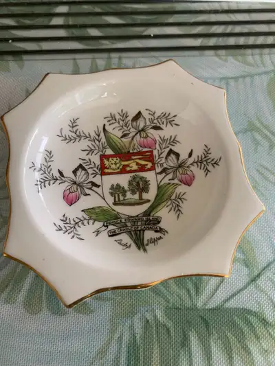Small Royal Grafton trinket China dish featuring Prince Edward Island coat of arms. No cracks or chi...