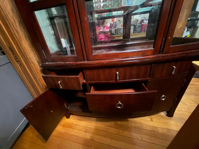 China cabinet for sale in Hutches & Display Cabinets in Winnipeg - Image 3
