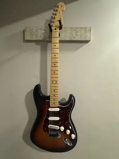 MIM Sunburst Fender Stratocaster, View more