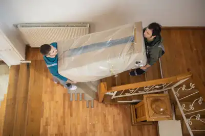 Need help moving? We provide strong and reliable movers in Montreal. ✔ Furniture moving (beds, sofas...
