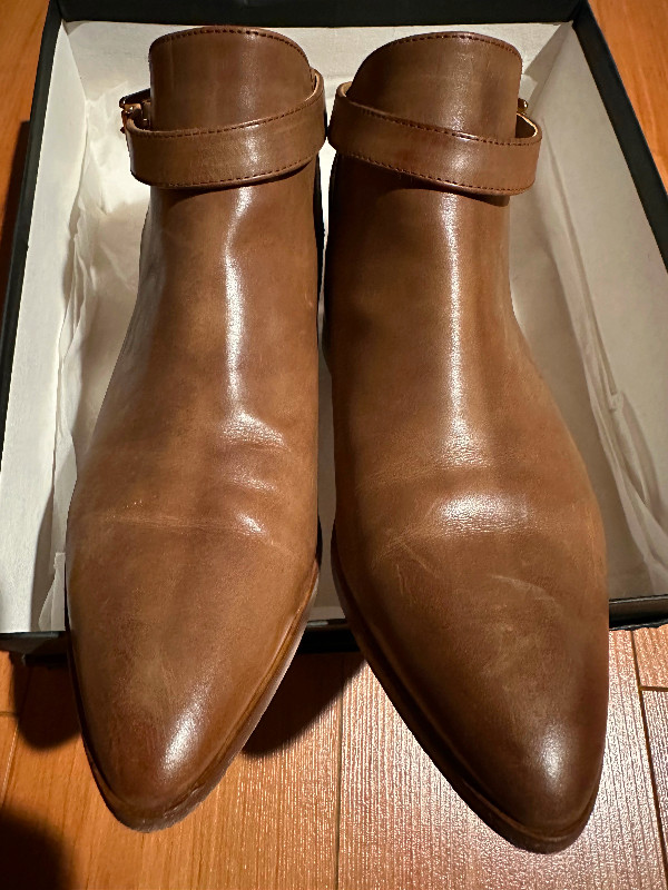 Massimo Dutti mini bottes size 38 femme Tan leather dans Femmes - Chaussures  à Ville de Montréal