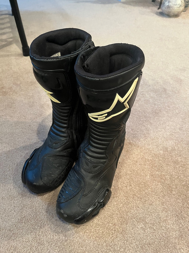 Ladies Motorcycle Boots in Clothing, Shoes & Accessories in London