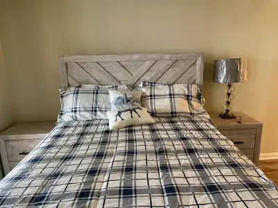 Master Bedroom and Den  in a Prestigious Condo for Rent