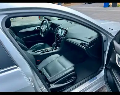 Cadillac ATS 2014 LUXURY AWD - 97000 kilomètres - Carfax disponible - Toit ouvrant - Moteur 2.0T - A...