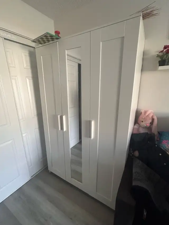 moving sale in Storage & Organization in Calgary - Image 9