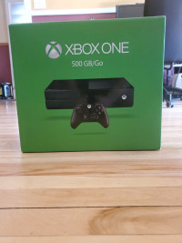 Xbox one 500Go + Casque turtle beach + manette + 3 Jeux