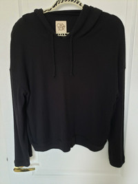 New! Women's Ribbed Chaser hoodie with pockets M